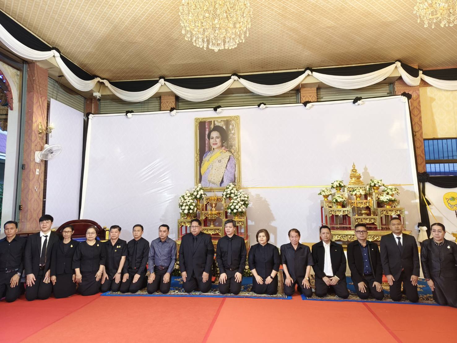 พช.หนองคาย ร่วมพิธีบำเพ็ญกุศลสวดพระอภิธรรมอุทิศถวายพระราชกุศลแด่ สมเด็จพระนางเจ้าสิริกิติ์ พระบรมราชินีนาถ พระบรมราชชนนีพันปีหลวง