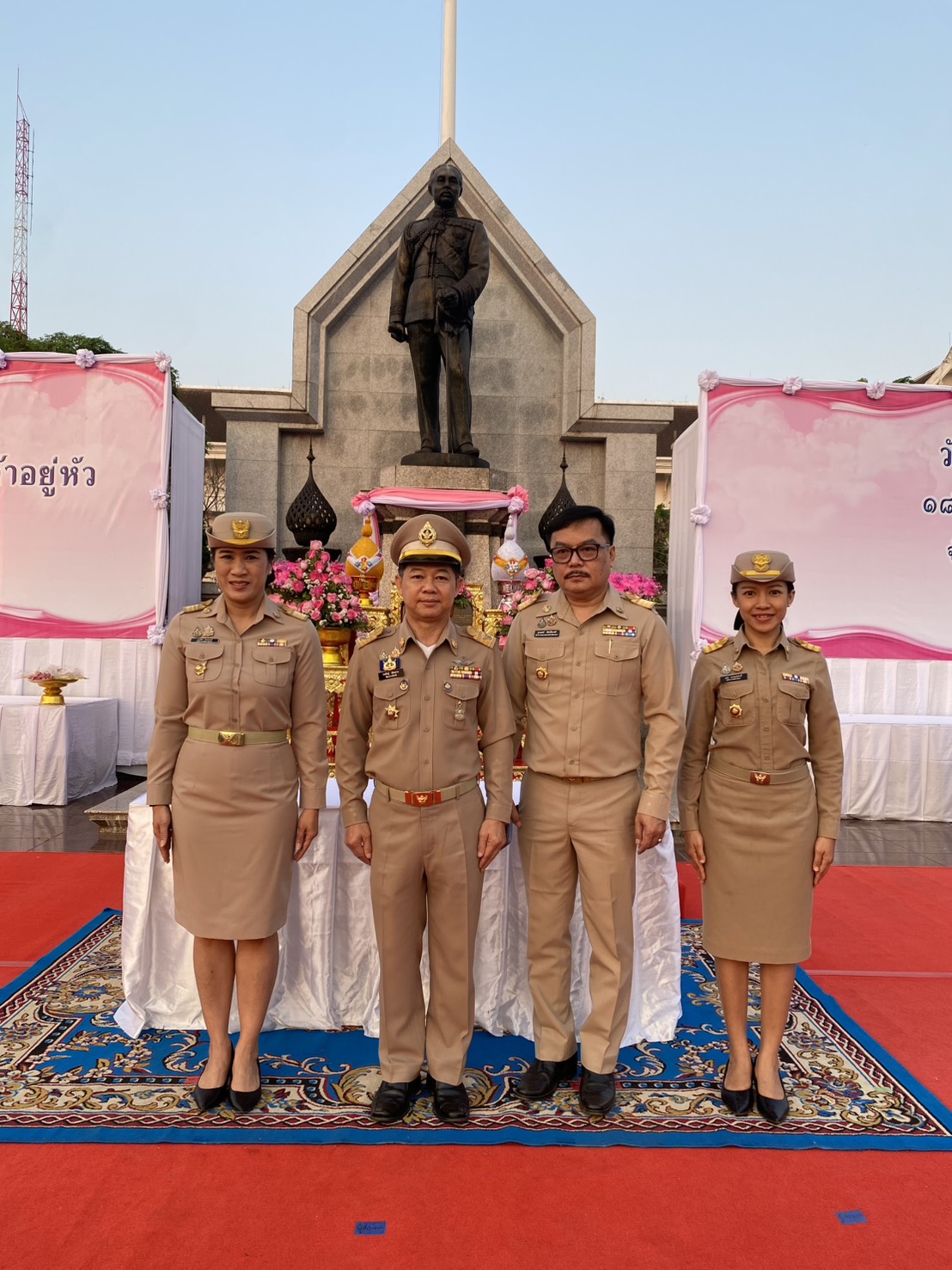 พช.หนองคาย ร่วมพิธีถวายราชสักการะพระบาทสมเด็จพระจุลจอมเกล้าเจ้าอยู่หัว รัชกาลที่ 5 เนื่องใน “วันท้องถิ่นไทย” ประจำปี 2569