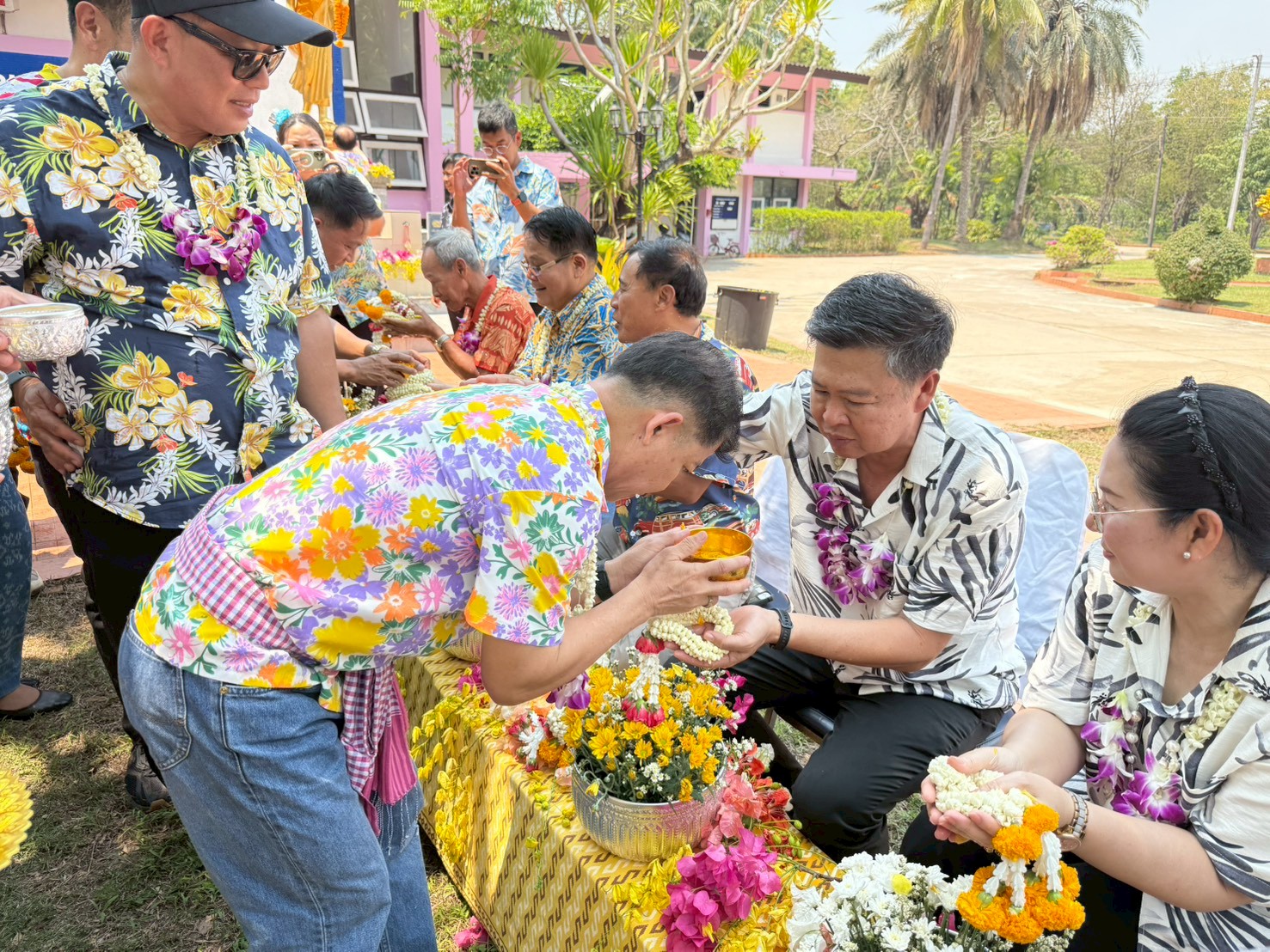 พช.หนองคาย ร่วมสืบสานประเพณีสงกรานต์ “โฮมบุญ หนุนใจ สงกรานต์วิถีไทย @ ศพช.อุดรธานี” สร้างความอบอุ่นและความสามัคคีในองค์กร